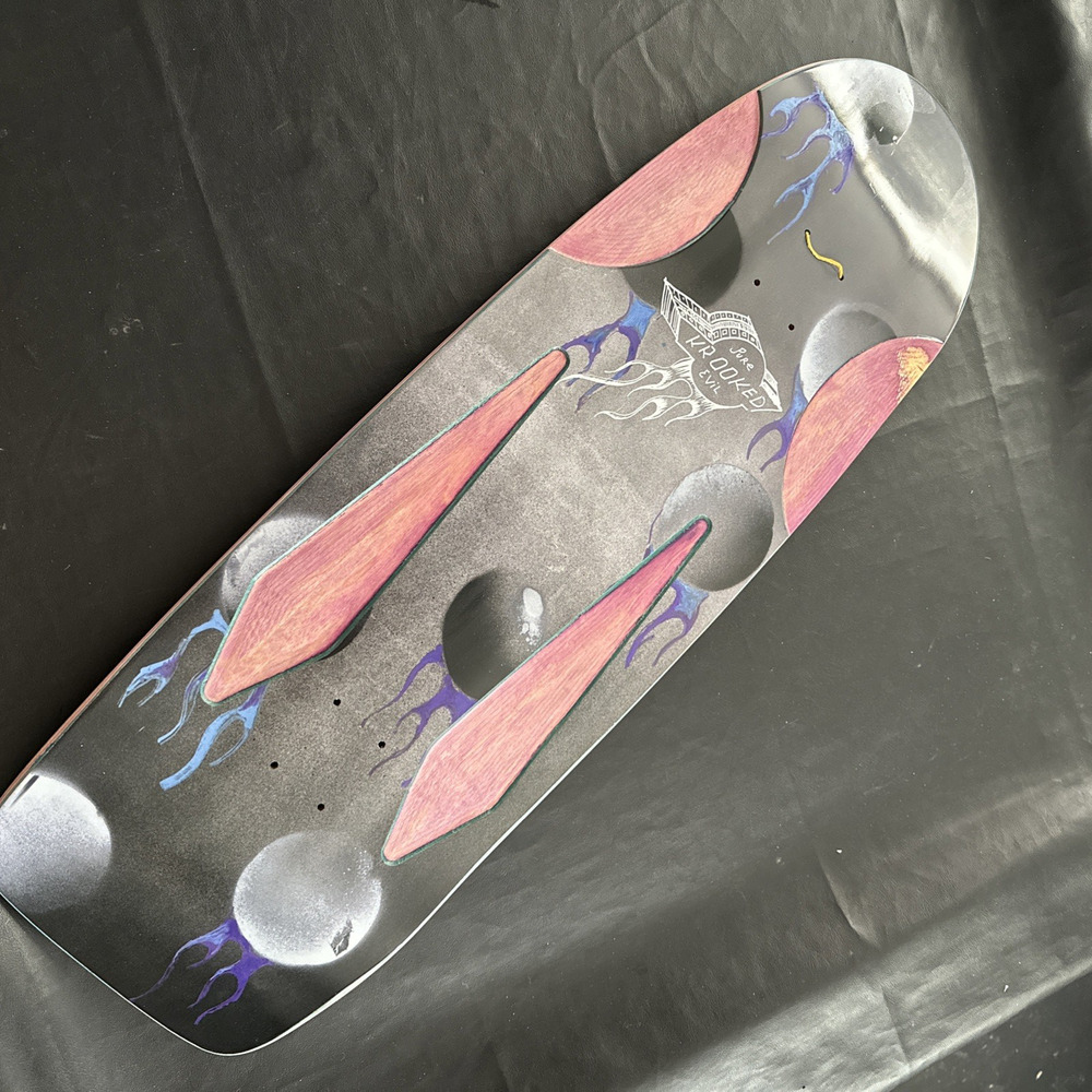 Krooked skateboards Mark Gonzales Pure Evil 2 Beamer 130/350 Black Purple Deck